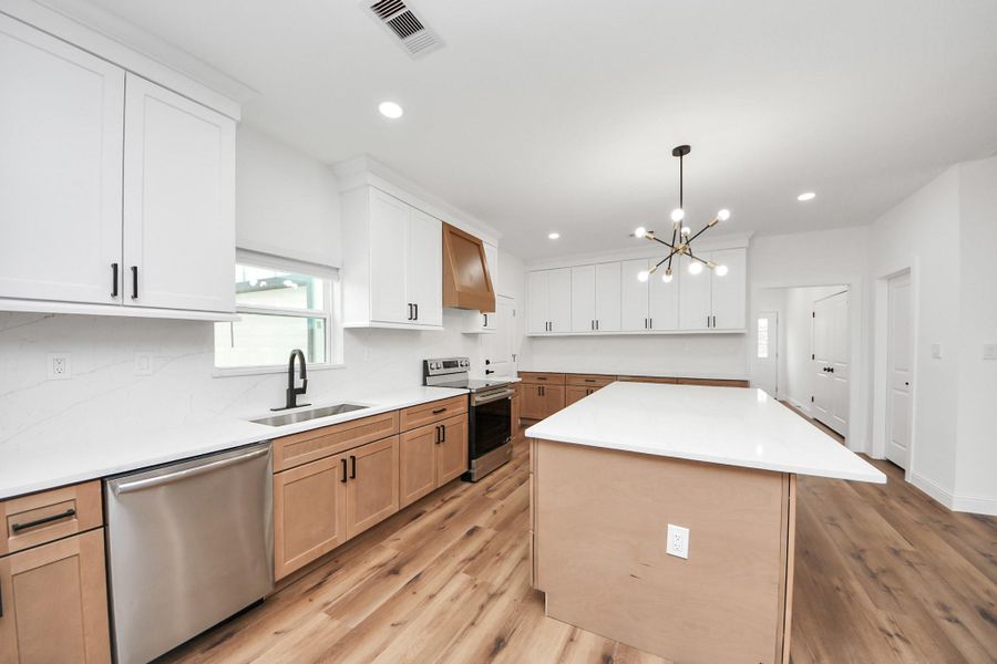 Furnished interior view inside a new home in , Brookshire (Image 15).