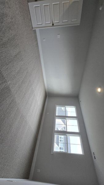 Spacious, unfurnished interior of a new home in , Summerville (Image 24).