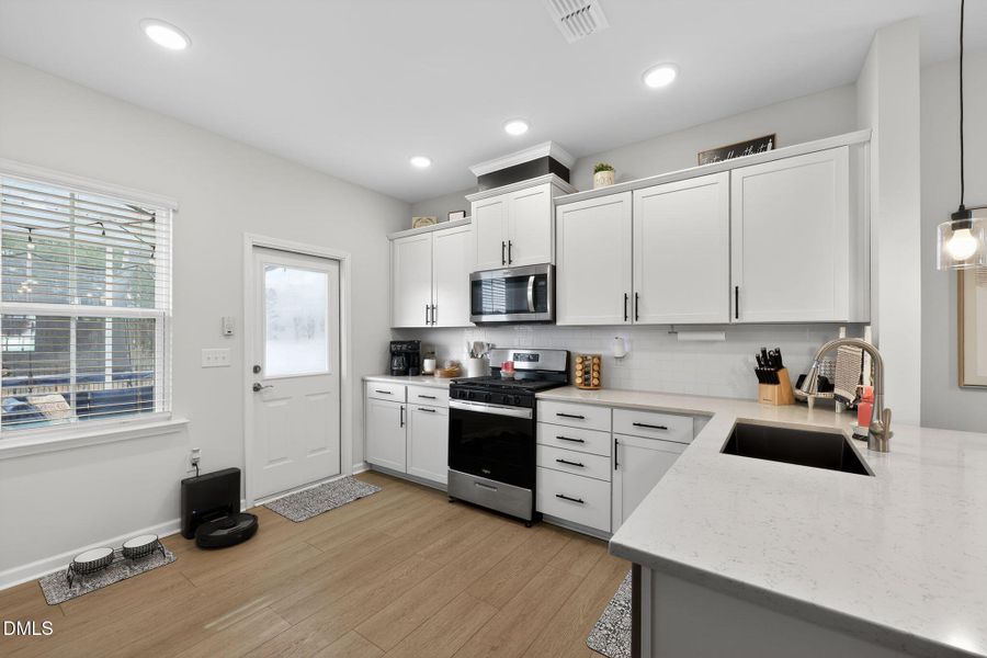 13_506_Donnegal_Farm_Dr_Fuquay-Varina_NC 13_506_Donnegal_Farm_Dr_Fuquay-Varina_NC