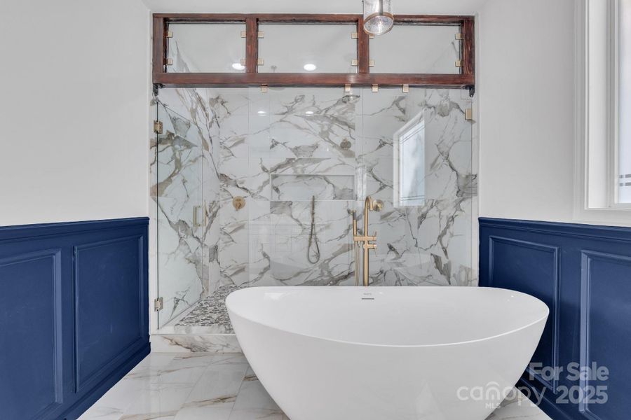 Furnished interior view inside a new home in , Shelby (Image 14).