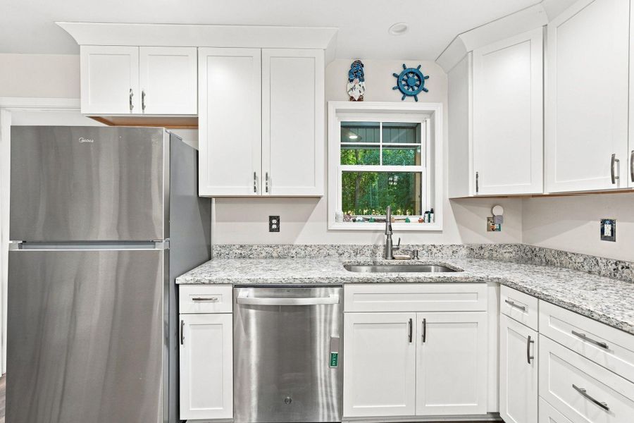 Furnished interior view inside a new home in , St. Matthews (Image 12).