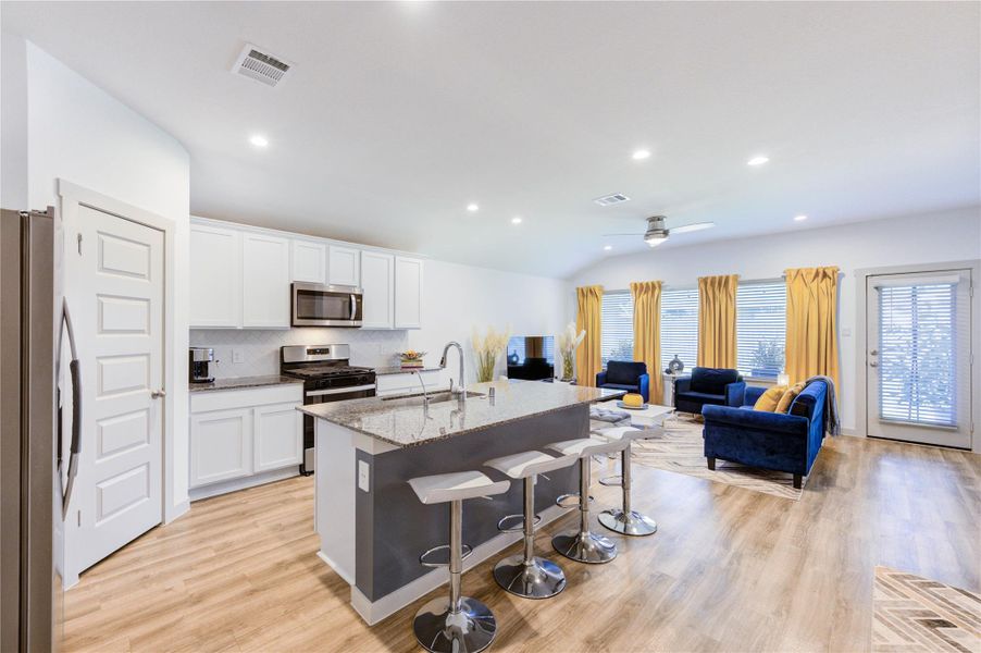 Furnished interior view inside a new home in Palm Royal Estates, Baytown (Image 17). Furnished interior view inside a new home in Palm Royal Estates, Baytown (Image 17).
