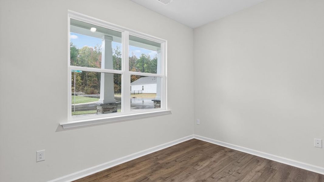Spacious, unfurnished interior of a new home in Galvins Ridge, Sanford (Image 9).