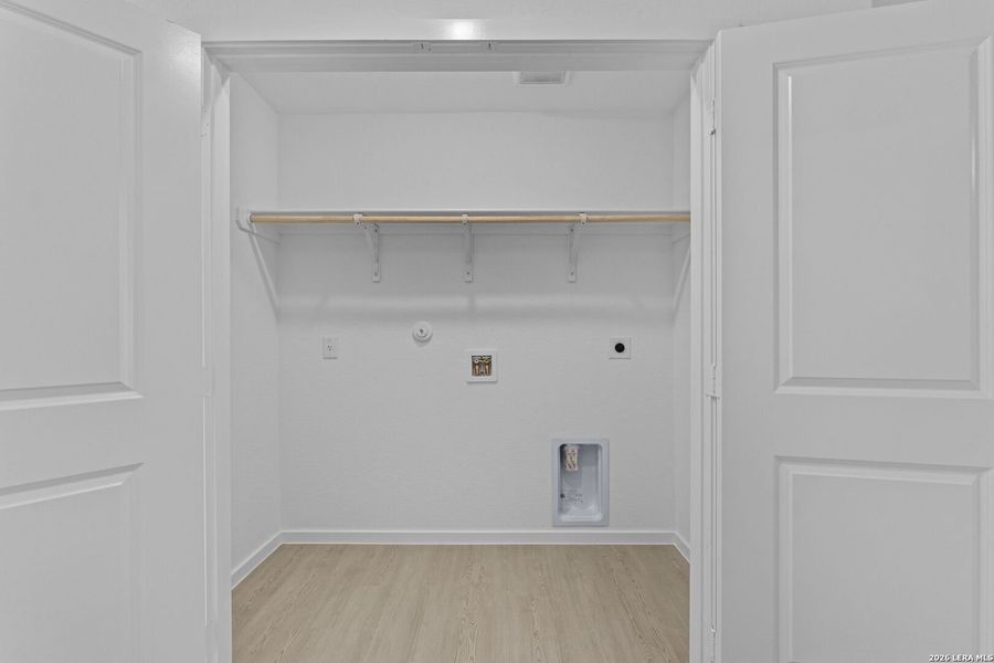 Spacious, unfurnished interior of a new home in Hidden Oasis, San Antonio (Image 24). Spacious, unfurnished interior of a new home in Hidden Oasis, San Antonio (Image 24).