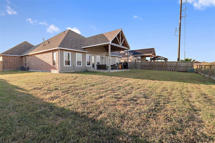 Exterior details and patio area of a home in , Baytown (Image 23).