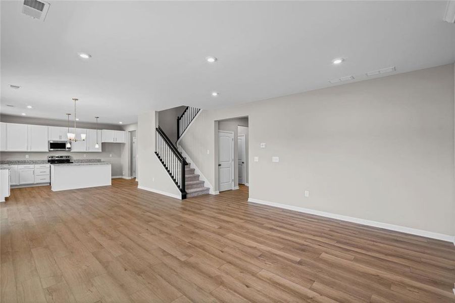 Spacious, unfurnished interior of a new home in Twin Lakes, Hoschton (Image 16). Spacious, unfurnished interior of a new home in Twin Lakes, Hoschton (Image 16).