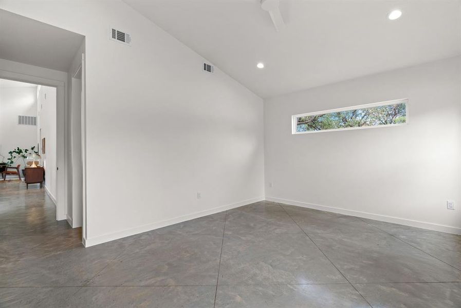 Spacious, unfurnished interior of a new home in , Bridgeport (Image 20).