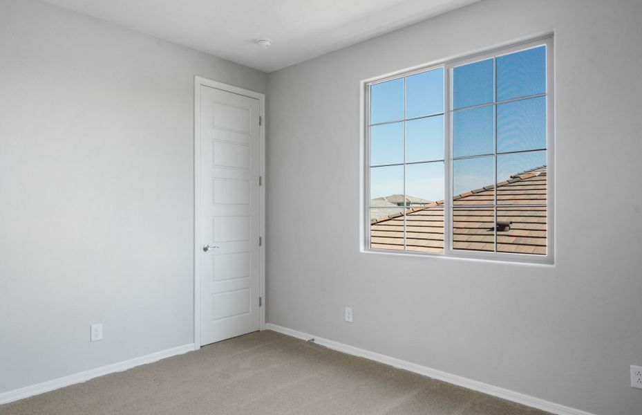 Representative unfurnished interior of a home built from the Casoria by Pulte Homes in Jorde Farms, Queen Creek (Image 12).