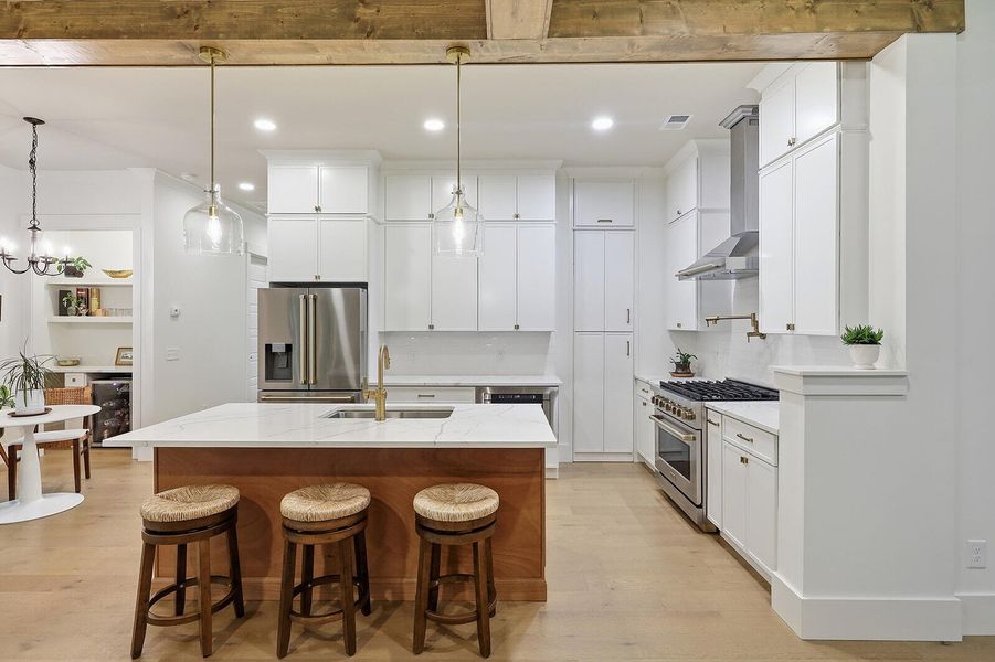 Furnished interior view inside a new home in , Seabrook (Image 16).
