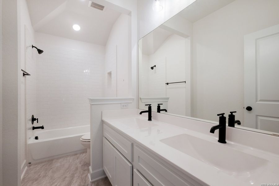 Furnished interior view inside a new home in , Boerne (Image 14).