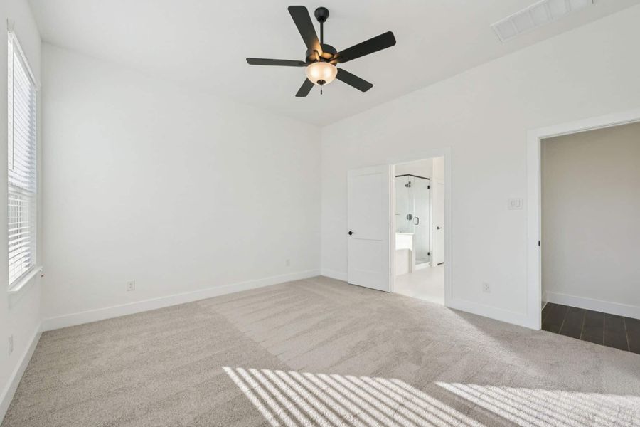 Spacious, unfurnished interior of a new home in The Woodlands Hills, Willis (Image 36).