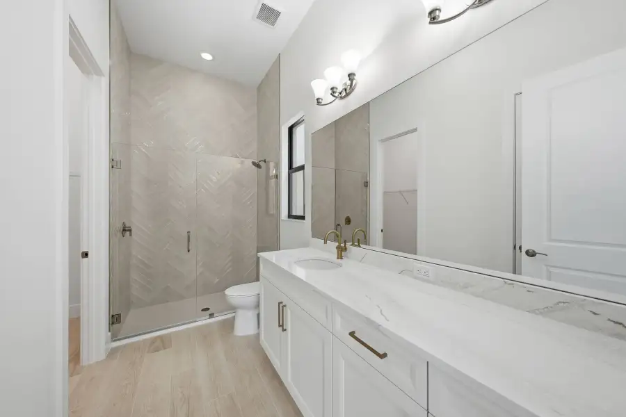 Bath 5 Bath 5
