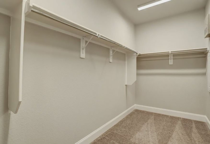 Plan 3029 closet - 6 of 10