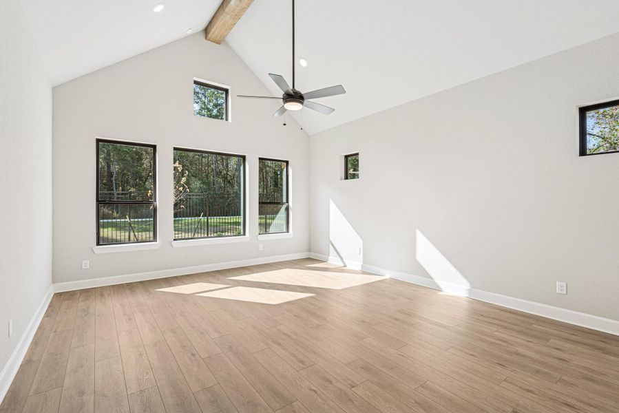 Spacious, unfurnished interior of a new home in ARTAVIA 65' Homesites, Conroe (Image 23).