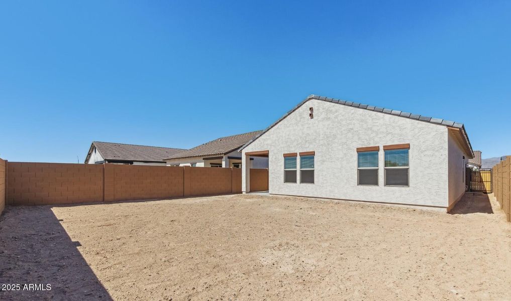 MR Lot #80 Back Exterior (2) (Large)