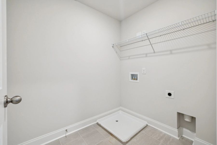 Spacious, unfurnished interior of a new home in Cades Bluff, Lebanon (Image 42).