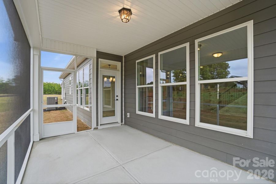Screened in Porch