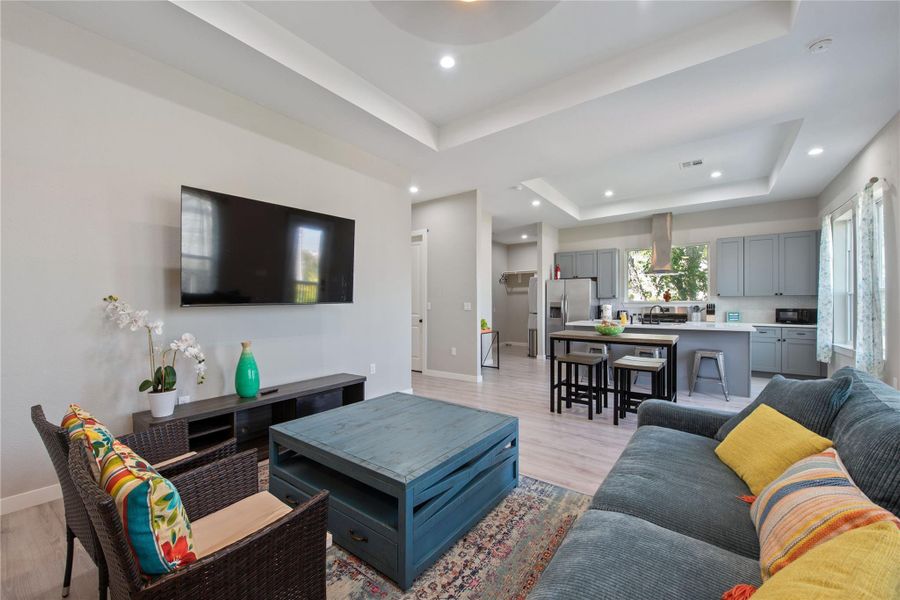 Furnished interior view inside a new home in , Kemah (Image 8).