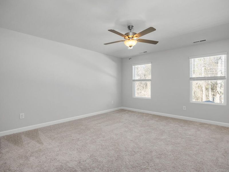 Spacious, unfurnished interior of a new home in Gregory Village, Lillington (Image 19).