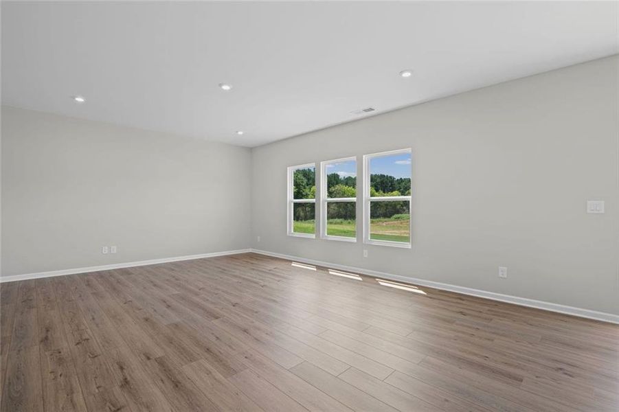 Spacious, unfurnished interior of a new home in Three Rivers, Rome (Image 16). Spacious, unfurnished interior of a new home in Three Rivers, Rome (Image 16).