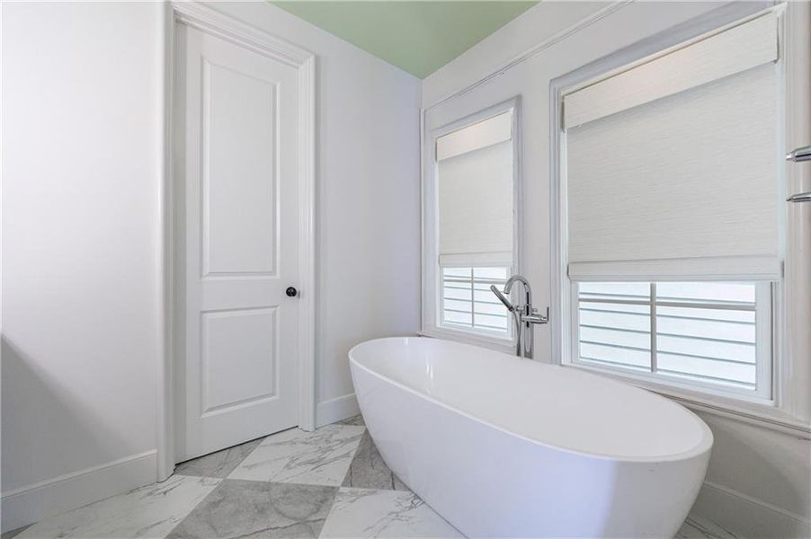 Furnished interior view inside a new home in Delmont, Atlanta (Image 3).