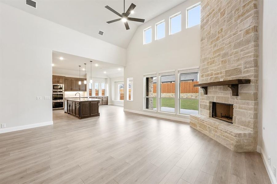 Spacious, unfurnished interior of a new home in Timberbrook, Justin (Image 33). Spacious, unfurnished interior of a new home in Timberbrook, Justin (Image 33).