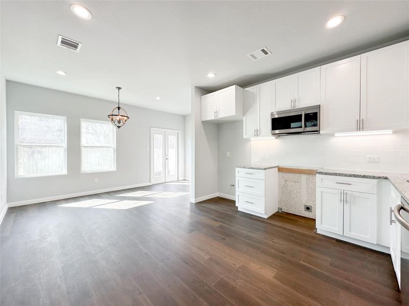 Image 27 of a home in .