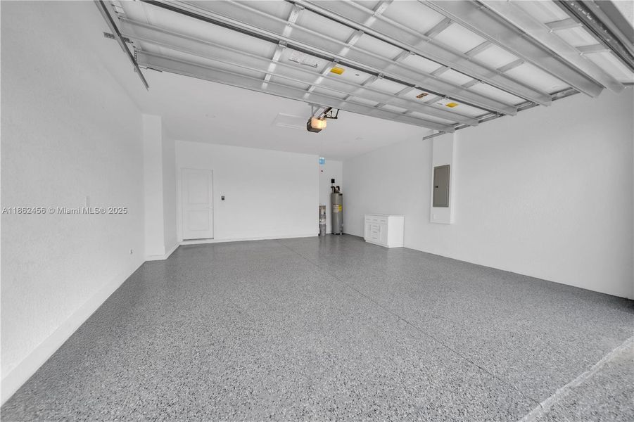 Spacious, unfurnished interior of a new home in , Lehigh Acres (Image 16). Spacious, unfurnished interior of a new home in , Lehigh Acres (Image 16).