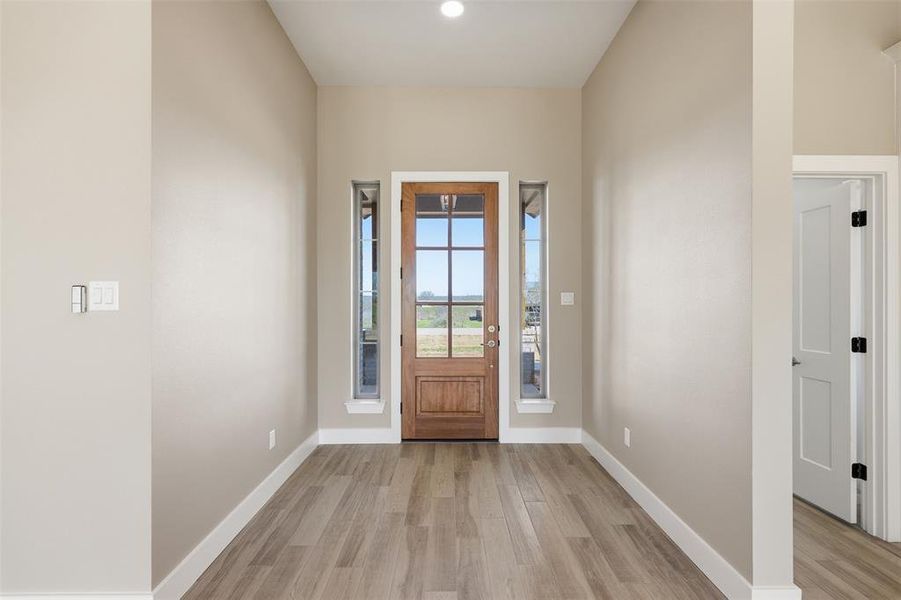 Spacious, unfurnished interior of a new home in , Graford (Image 15).