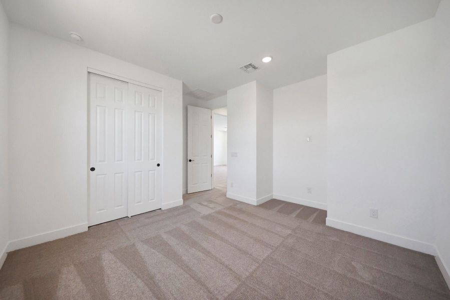 Spacious, unfurnished interior of a new home in Miravida, Surprise (Image 22).