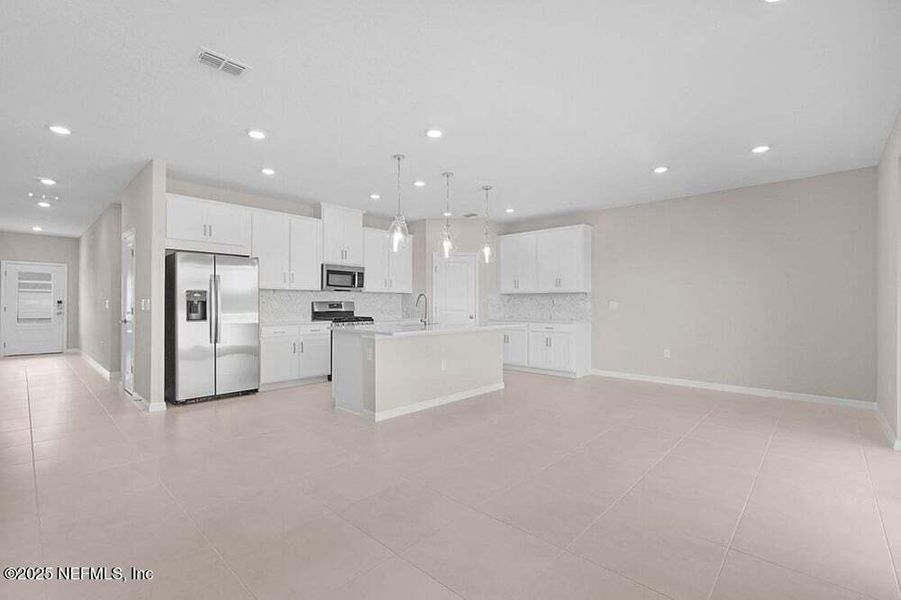 Spacious, unfurnished interior of a new home in , St. Augustine (Image 18).