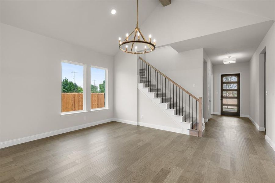 2300 KNapp- Living Room-3 2300 KNapp- Living Room-3