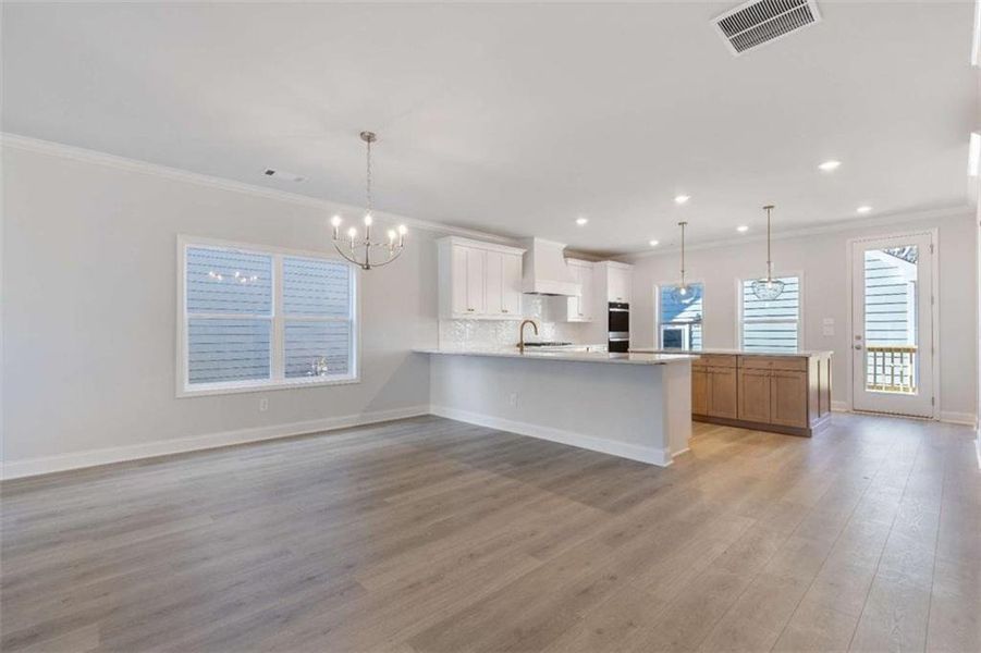 Spacious, unfurnished interior of a new home in , Athens (Image 30). Spacious, unfurnished interior of a new home in , Athens (Image 30).