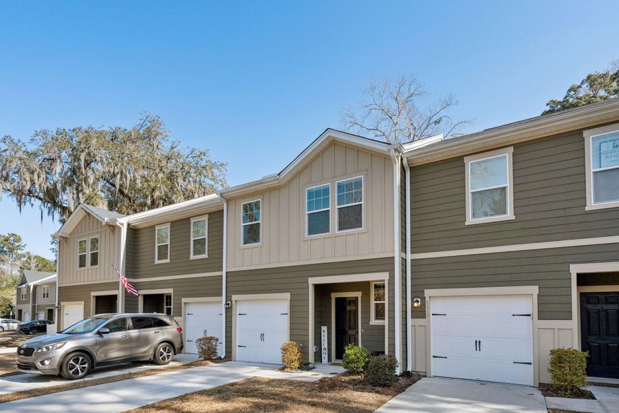 Front exterior of a new home in , North Charleston, SC, highlighting curb appeal (Image 24). Front exterior of a new home in , North Charleston, SC, highlighting curb appeal (Image 24).