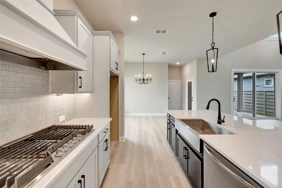 Furnished interior view inside a new home in Pomona 40' Homesites, Manvel (Image 8). Furnished interior view inside a new home in Pomona 40' Homesites, Manvel (Image 8).