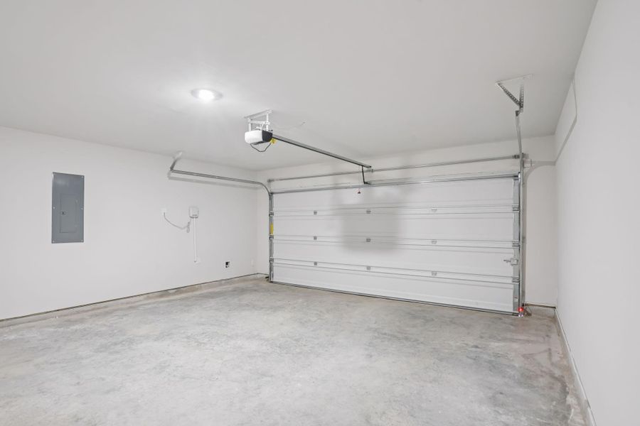 Spacious, unfurnished interior of a new home in Pine Lake Cove - Traditional Series, Montgomery (Image 16).