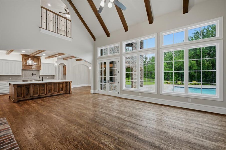 Spacious, unfurnished interior of a new home in , Sherman (Image 14).