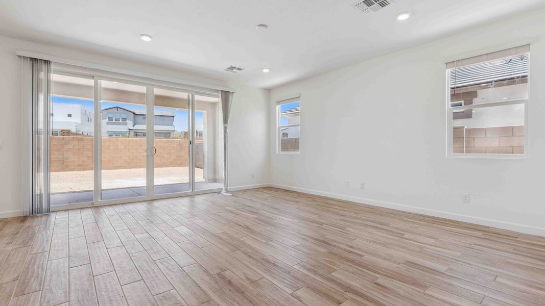 Spacious, unfurnished interior of a new home in Aloravita, Peoria (Image 15). Spacious, unfurnished interior of a new home in Aloravita, Peoria (Image 15).