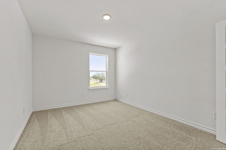 Spacious, unfurnished interior of a new home in Corley Farms, Boerne (Image 31).