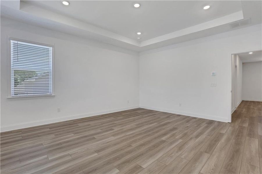 Spacious, unfurnished interior of a new home in Bailey Fence, Dacula (Image 25).