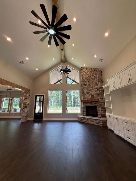 Spacious, unfurnished interior of a new home in , Huntsville (Image 33). Spacious, unfurnished interior of a new home in , Huntsville (Image 33).