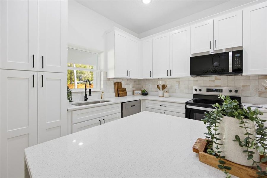 Furnished interior view inside a new home in , Citrus Springs (Image 5).