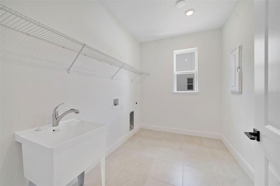 Furnished interior view inside a new home in Acuera Estates, Apopka (Image 12).