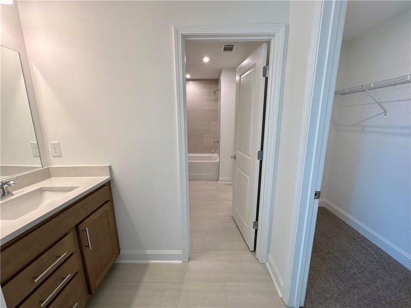 Furnished interior view inside a new home in Riversprings, Dacula (Image 9). Furnished interior view inside a new home in Riversprings, Dacula (Image 9).