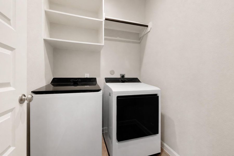 Close-up of interior finishes inside a home in Meridiana, Manvel (Image 20).