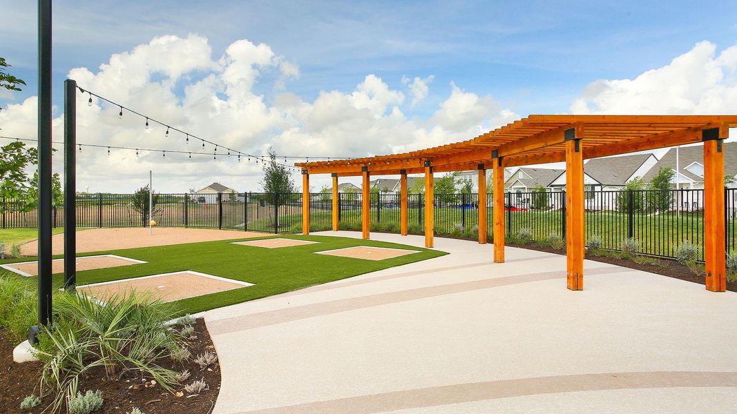Community amenities in Casetta Ranch, Kyle (Image 4).