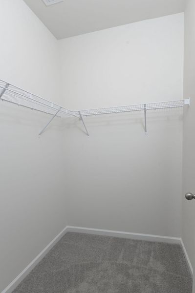 Spacious, unfurnished interior of a new home in Mulberry Landing, Orangeburg (Image 20).