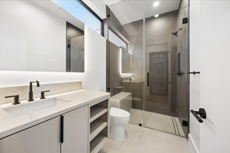 Furnished interior view inside a new home in , Bellaire (Image 12).