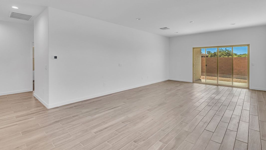 Representative unfurnished interior of a home built from the Parker by D.R. Horton in The Oasis at Rocking K, Vail (Image 28).