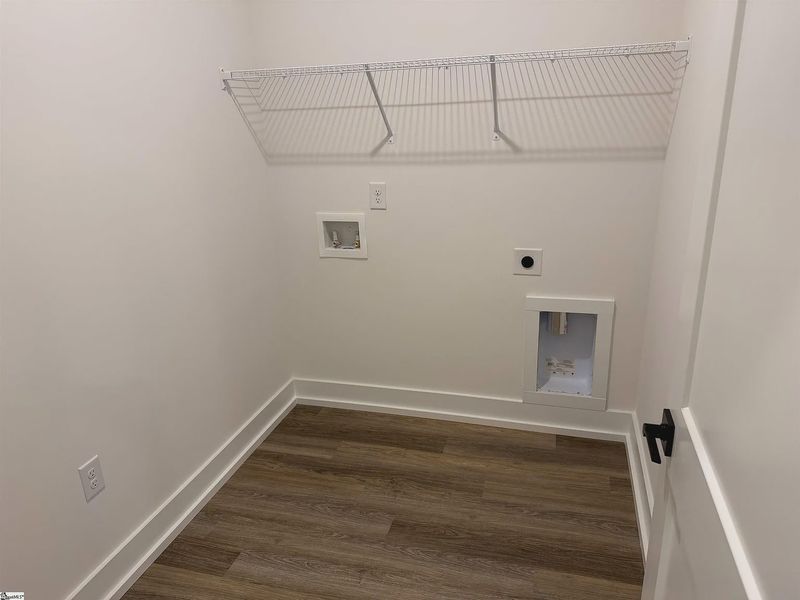 Spacious, unfurnished interior of a new home in Hidden Lake Estates, Greenville (Image 16).